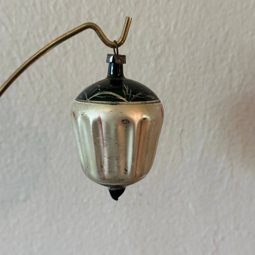 Vintage Dreidel Heim(?) Hand Painted Ornament Silver Black Red Fluted 3 Inch
